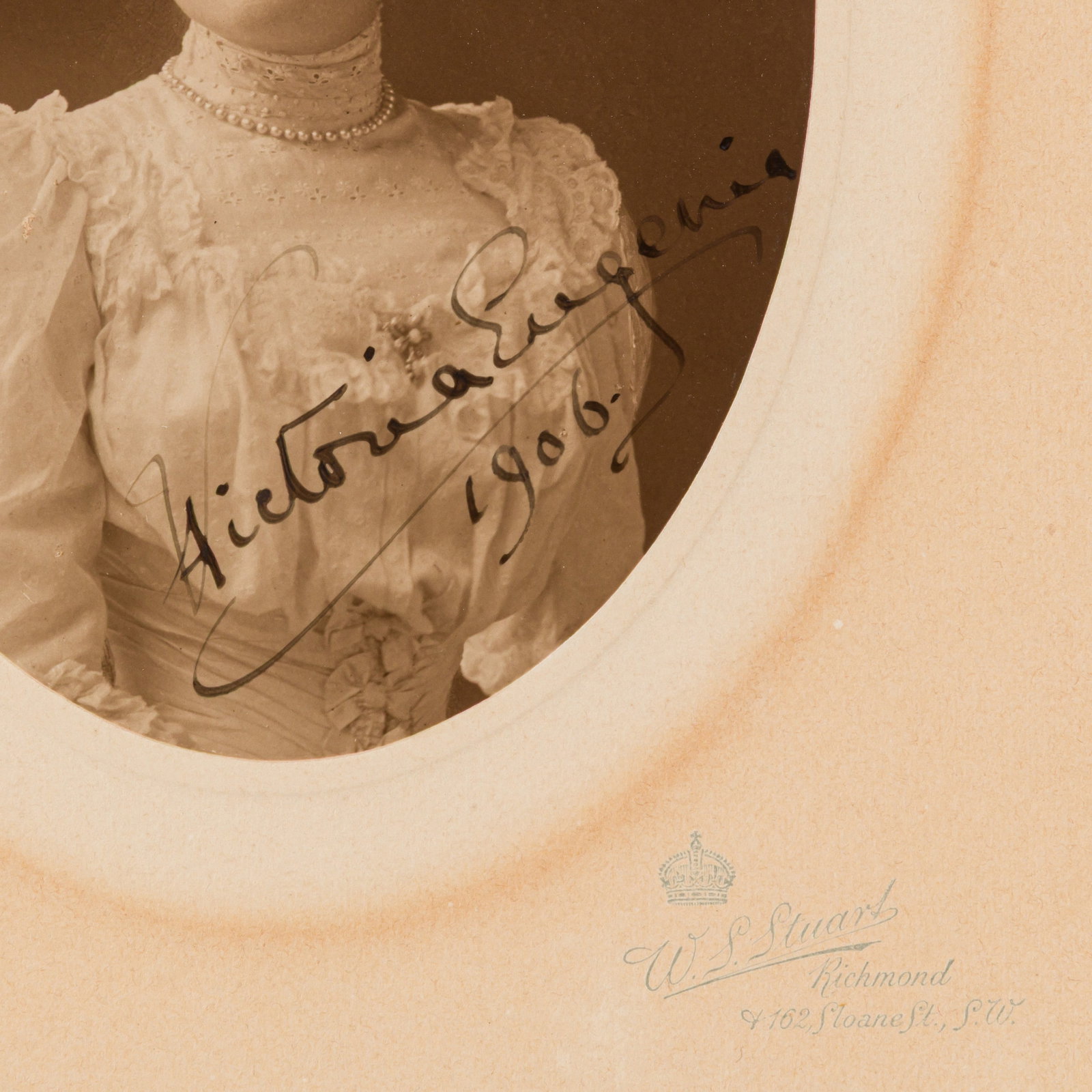 Victoria Eugenie, Queen consort of King Alfonso XIII of Spain Signed photograph - 2