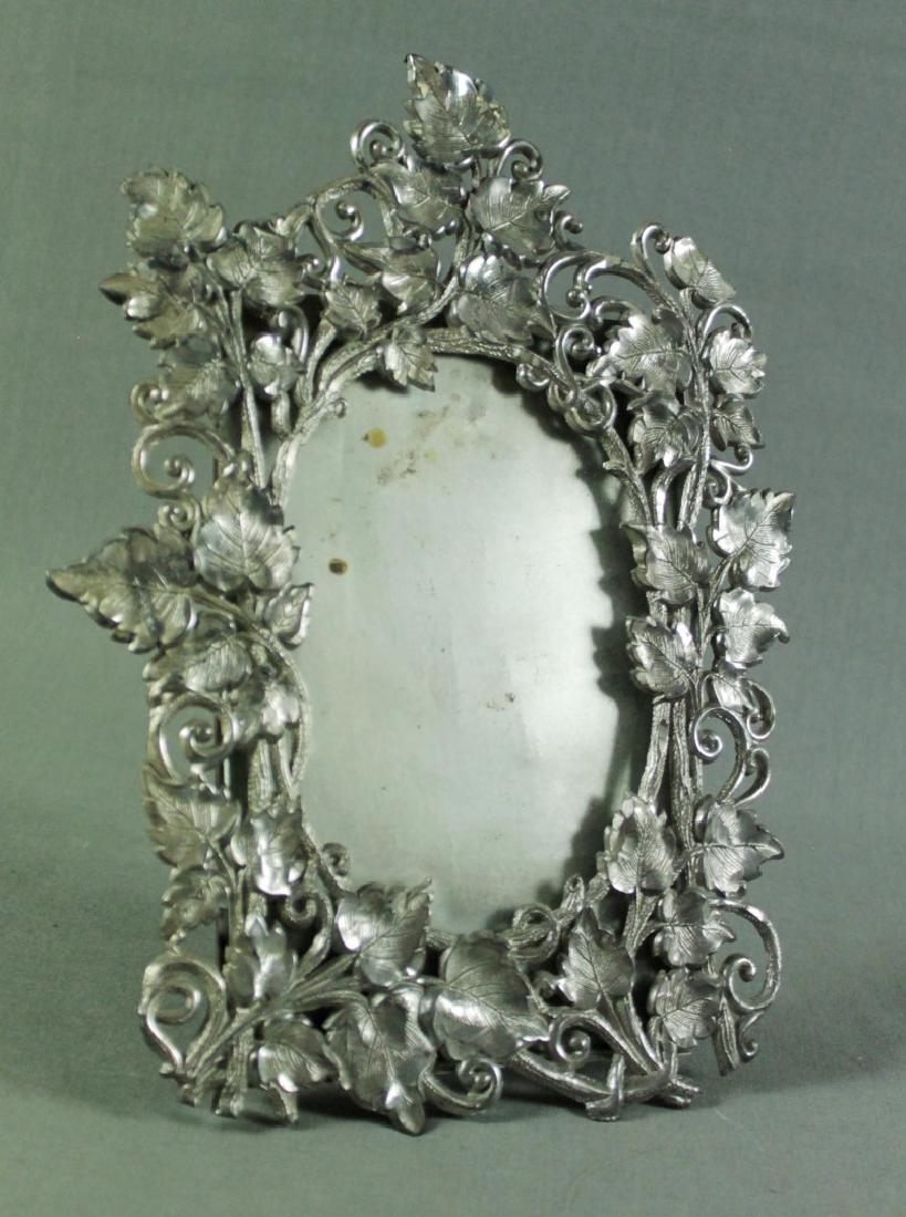 SILVER PLATED PICTURE FRAME (1 of 4)