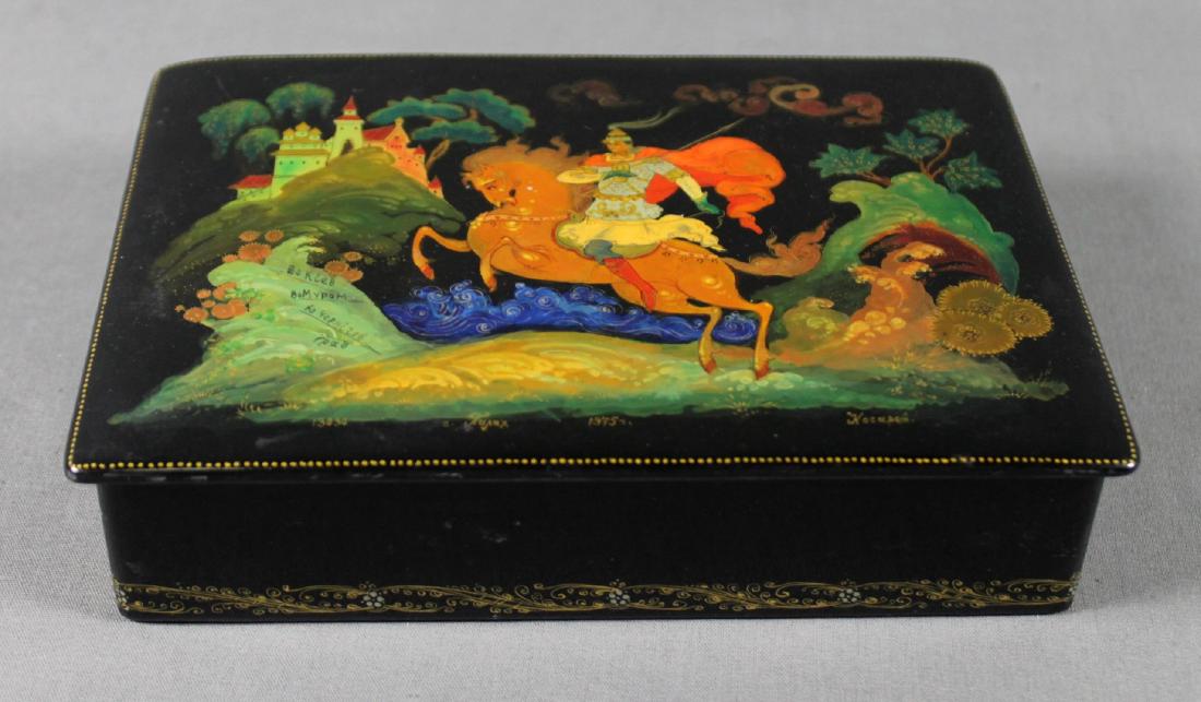 RUSSIAN LACQUERED BOX (1 of 4)