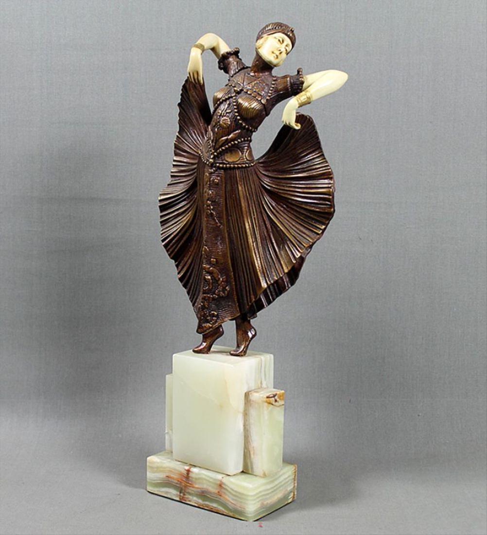 Varonese Art Deco Figure (1 of 10)