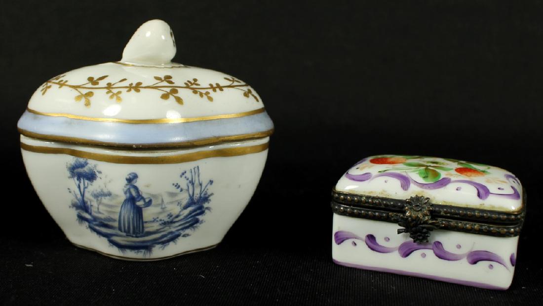 PAIR OF LIMOGES AND PORCELAIN BOXES: PAIR OF LIMOGES AND PORCELAIN BOXES. THEY MEASURE H: 1/2" AND H: 2 1/2"