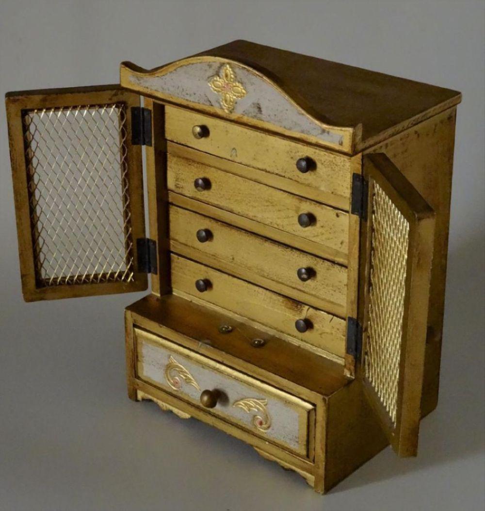 Florentine Style Jewelry Chest Music Box Sinatra Song (1 of 7)
