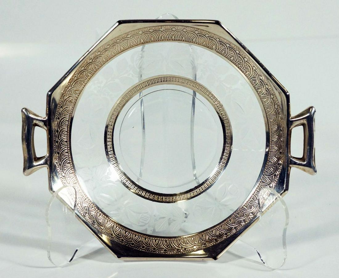 Sterling Table Piece: 7.5" W 6" H 1.5" D 8.5 OZ