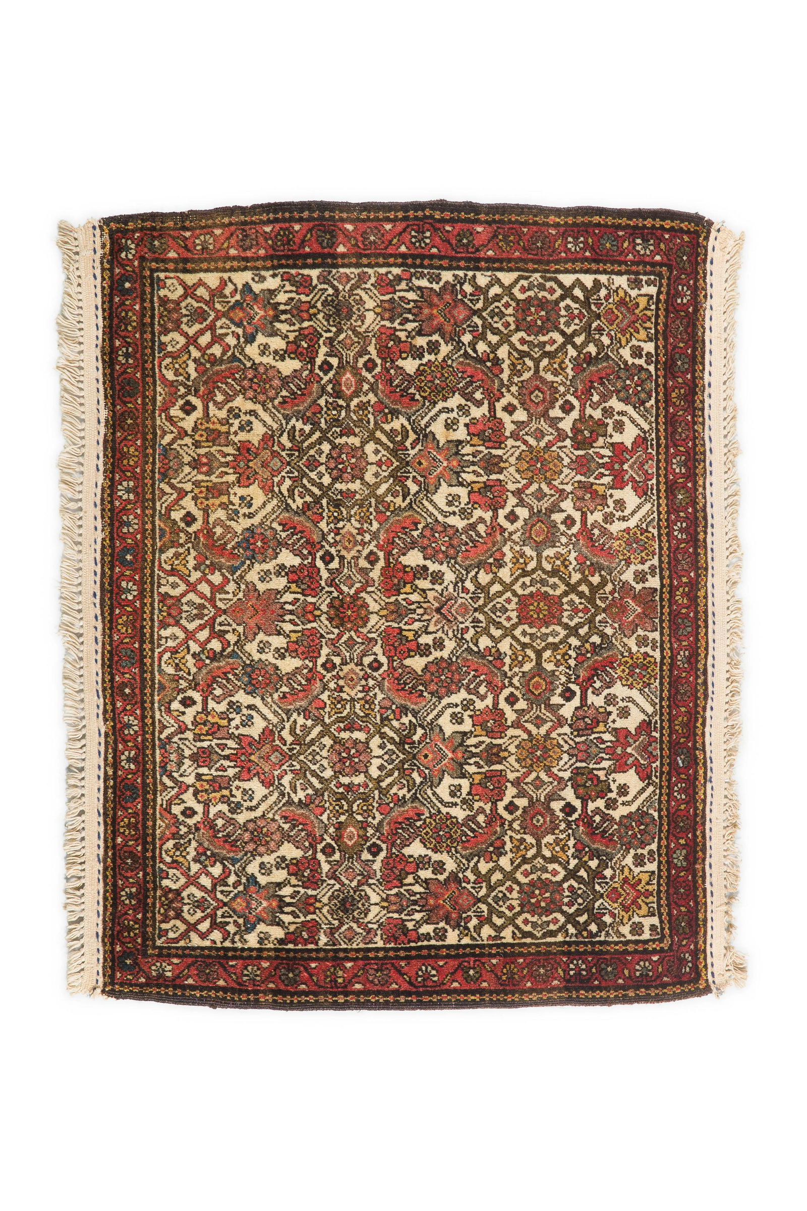 Farahan 79 X 52 Cm: Origin : Central PersiaSize: 79 x 52 cm (Approximately 31.1 X 20.5 inch)Age: 20th CenturyKnots: 6 x 6 = 36 knots per sq cmCondition: Excellent Description of Design and History:Persian Antique Sarouk