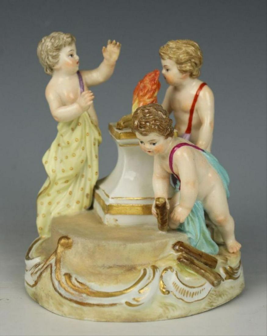 Meissen Figurine "Winter": Manufacture Meissen (Germany) Name Winter Sculptor - Number 2453 Year 1850 - 1925Height 3 1/2 Inch / 9 Cm Width 3 1/2 Inch / 9 Cm Deep 2 3/4 Inch / 7 Cm Meissen porcelain or Meissen china was the firs