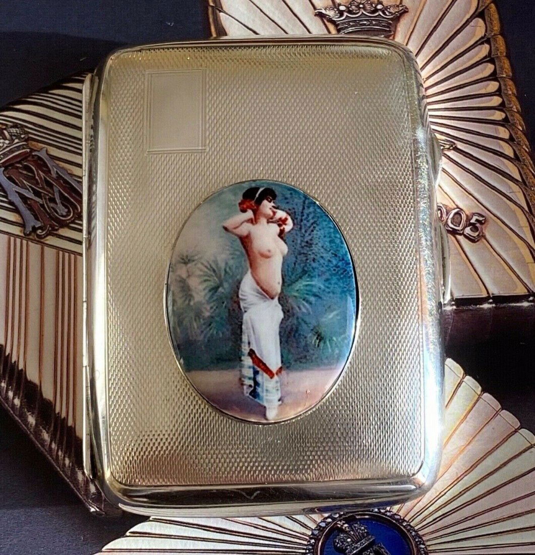 Antique British Erotic 1920s Nude Lady Dancing Sterling: Antique British Erotic 1920s Nude Lady Dancing Sterling Silver Pictorial Enamel Cigarette Case Offered is an adorable 1920s British antique sterling silver cigarette case depicting in very fine detail