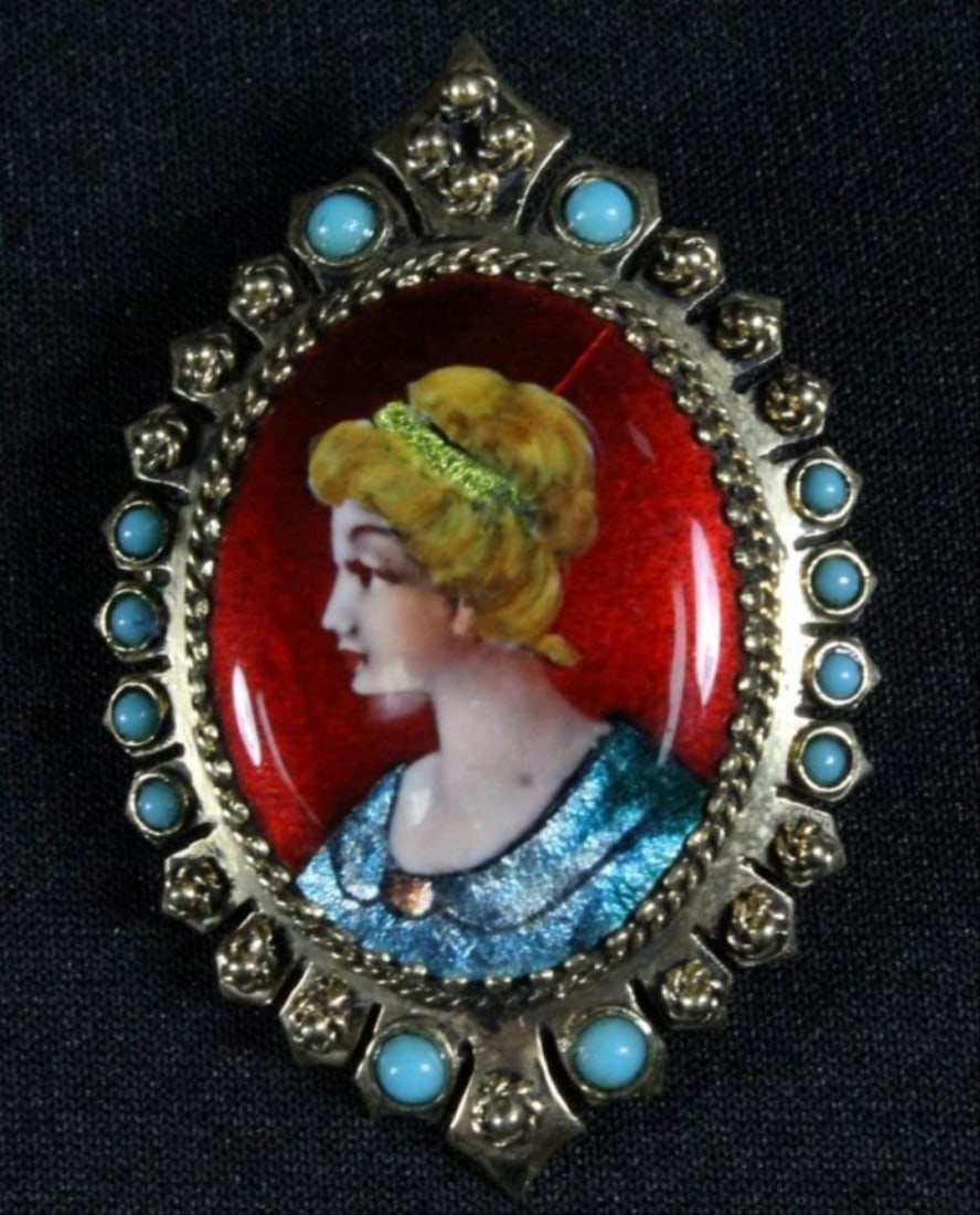 Limoges Porcelain Broch: Limoges Porcelain Broch. Measures 2" X 1 1/4"