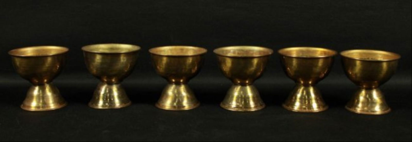 Set Of 6 Bronze Chalices: Set Of 6 Bronze Chalices. Measures H 2" W 2 1/4"