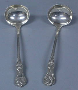 PAIR OF TIFFANY STERLING LADLES: PAIR OF TIFFANY STERLING LADLES. MEASURES 6 3/4" LENGTH. TOTAL WEIGHT IS 116 GRAMS. THIS LOT QUALIFIES FOR FREE SHIPPING FOR USA CUSTOMERS. NO INTERNATIONAL SHIPPING ON IVORY