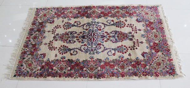 Kirman Lover Rug Beige C. 1920.