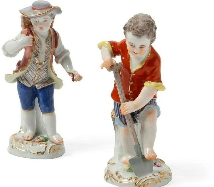Two Meissen Porcelain Figures, 20th Century (1 of 3)