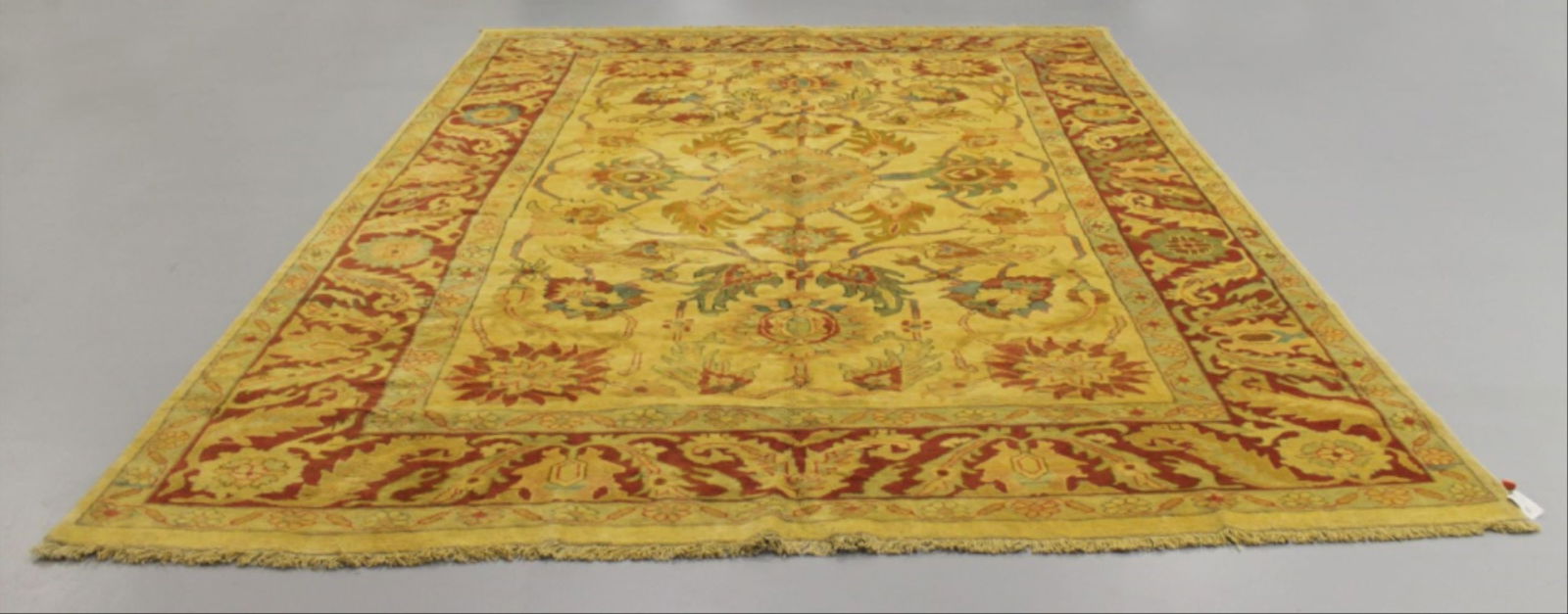 Mahal Fine Rug Iran: Mahal Fine Rug Iran. Measures 11.4Ft X 14.7Ft
