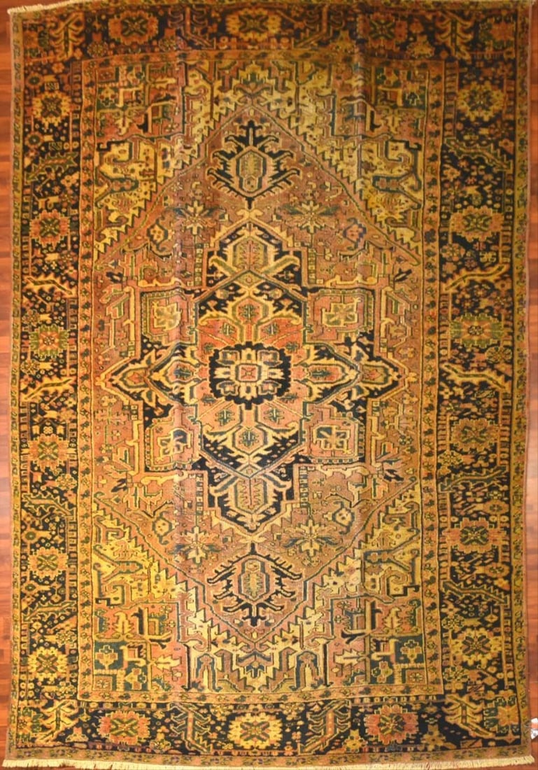 Heriz Iran Rug (1 of 6)
