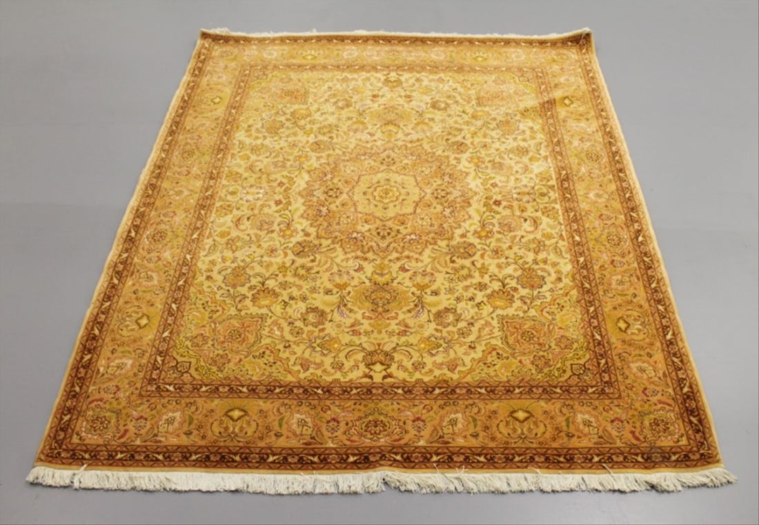 Tabriz Rug Iran (1 of 7)