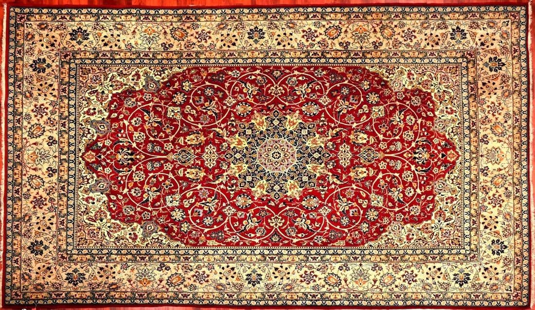 Isfahan Rug (1 of 6)
