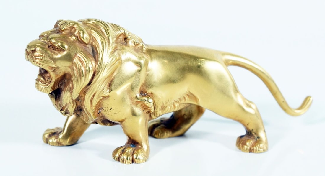 Gilt Lion Bronze (1 of 3)