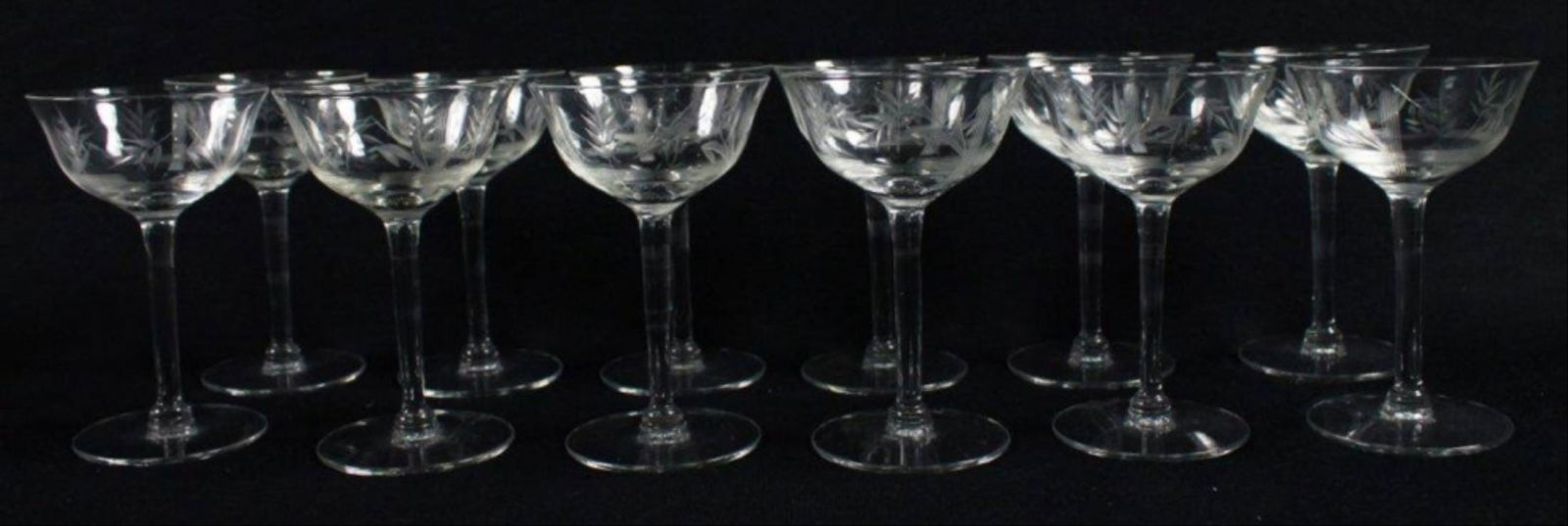 Etched Wine Glasses, 12 Pcs (1 of 5)