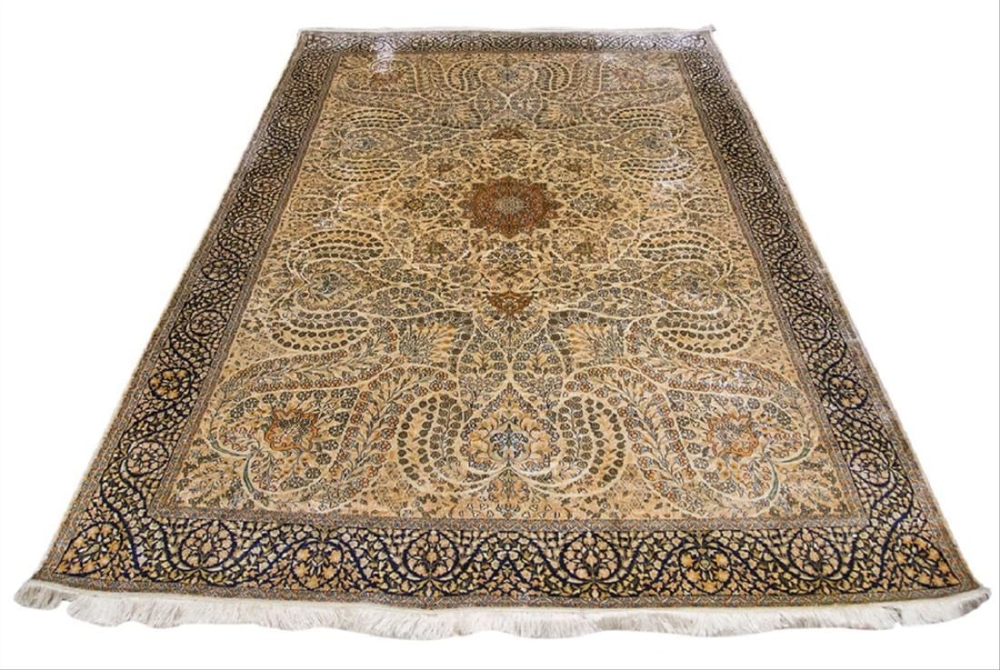 Tabriz Carpet (1 of 5)