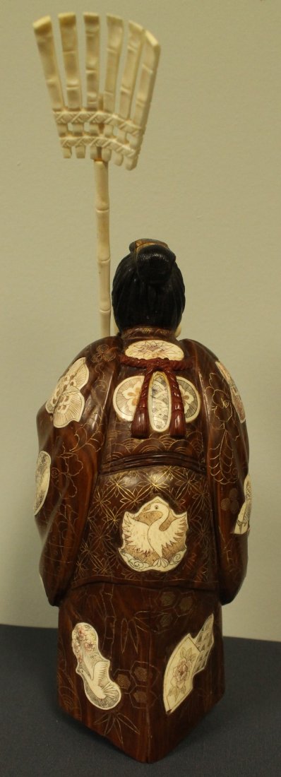 CHINESE IVORY CARVING WITH MOTHER OF PEARL INLAYS - 4