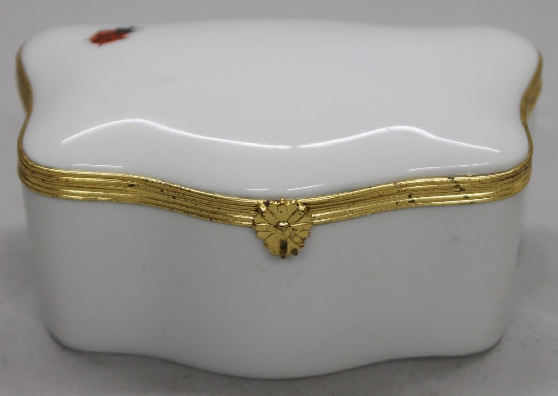 LIMOGES BOX: LIMOGES BOX . MEASURES H: 2" W: 3 1/2"