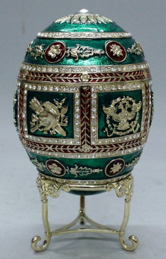 Duchess of Marlborough Faberge Inspired Egg: The Egg illustrates the centenary of Russia's victory over the armies of Napoleon and in particular the victory at Borodino in 1812. It is one of the two imperial Easter eggs for which the design draw