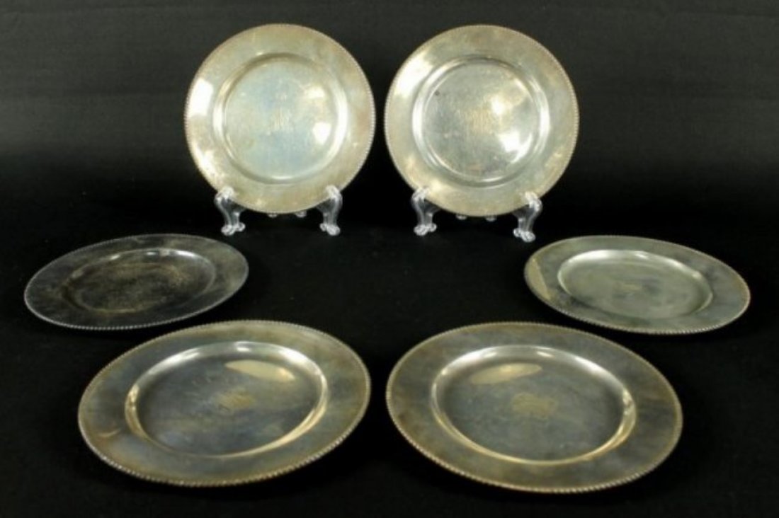 SET OF 6 STERLING SILVER PLATES: SET OF 6 STERLING SILVER PLATES . MEASURES 6" DIAMETER
