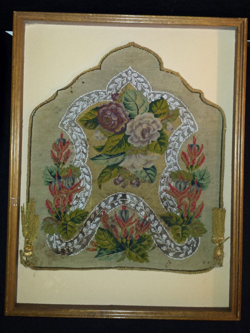 ANTIQUE FRAMED BEADED TAPESTRY: ANTIQUE FRAMED BEADED TAPESTRY. THE FRAME MEASURES 26" X 20"