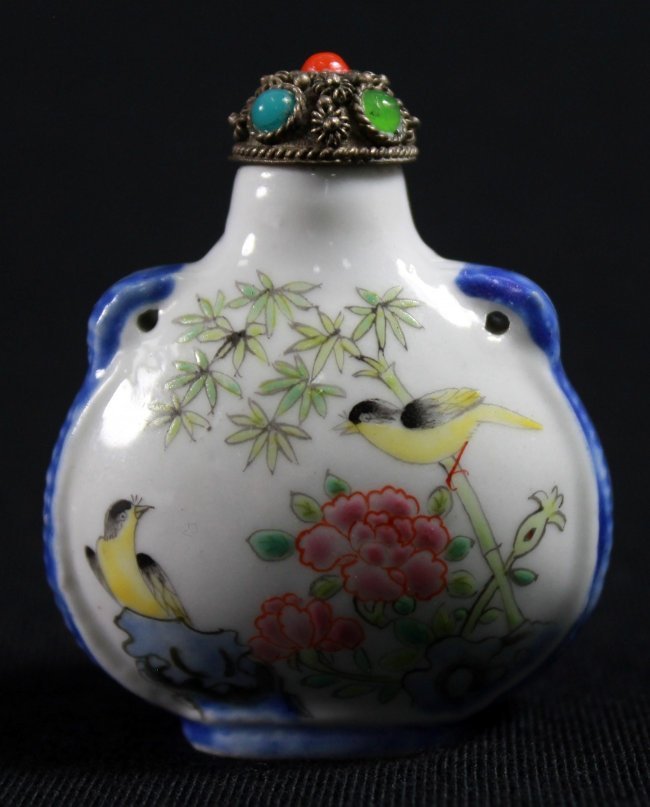 JEWELLED CERAMIC SNUFF BOTTLE (1 of 6)