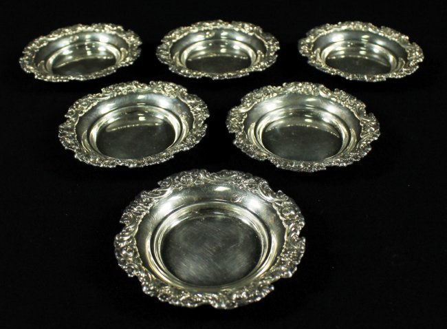 SET OF 6 STERLING NUT DISHES (1 of 3)