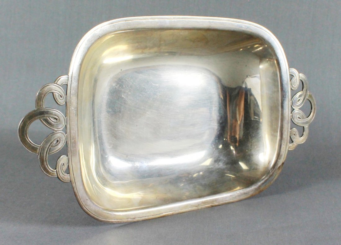 TIFFANY AND CO. STERLING SILVER BREAD BOWL (1 of 4)