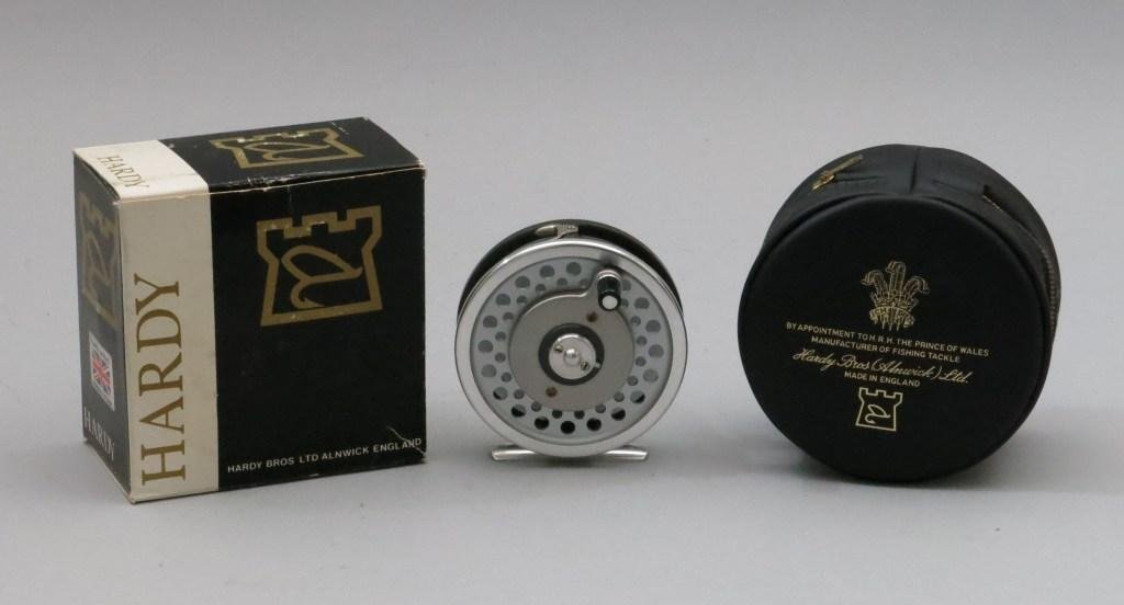 Hardy Marquis Multiplier No. 7: 3 3/8" dia. and 11/16" spool width. The reel is a dual pawl model and set to RHW, easily changed to LHW, single screw N/S line guard. Reel has been gently used and in Excellent near new condition with