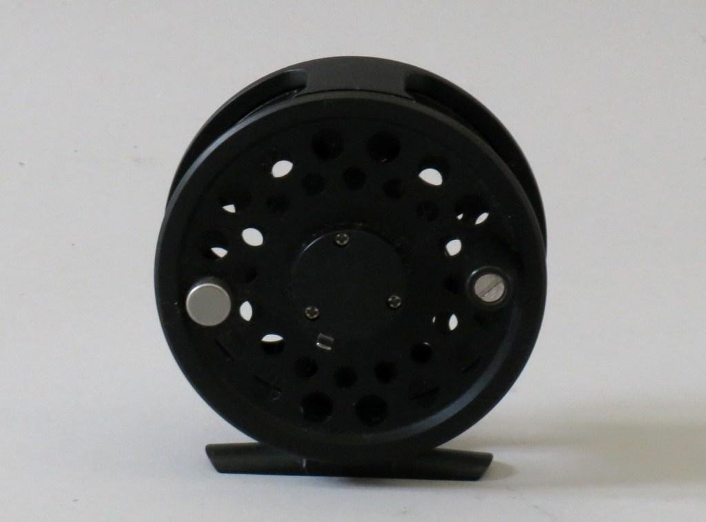 Ross Gunnison G-2 Trout Reel: A pre-94 reel known as a wonderful fly reel for trout fishing. This 3 1/4" dia. reel will work well with a 5 or 6wt rod, weight is 4 oz, condition is Excellent and appears unused.