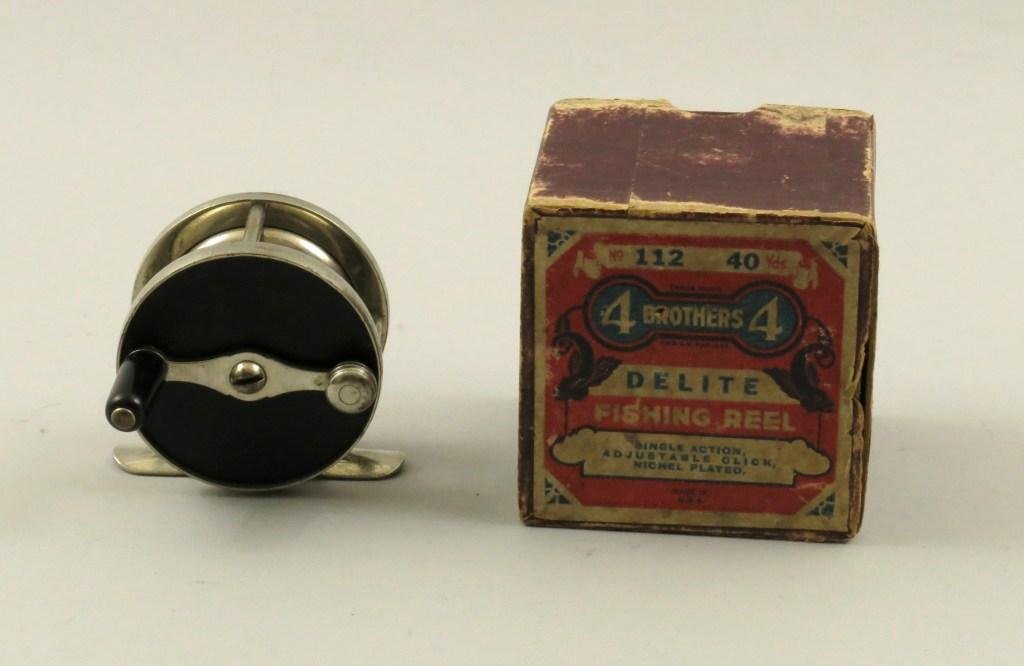 4 Brothers Delite 40 Yd. Trout Reel with Box: Side rubber plates are crack free with a strong impression of maker and reel name on front plate, rims, handle, foot , pillars and spool retain the majority of original plating however the back screws