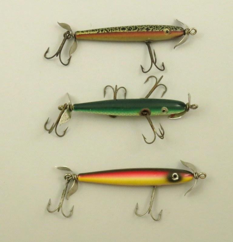 Lot of Three Shakespeare Slim Jims: Includes a scarce and Ex. 4 hook, painted eye Beck & Gregg marked No.52 GS green back photo finish scale with Shakespeare props and see through hardware, an E- very hard to find painted eye crackle ba