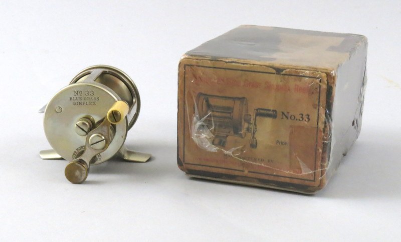 Horton Blue Grass Model #33 Reel with Box and Catalog (1 of 4)