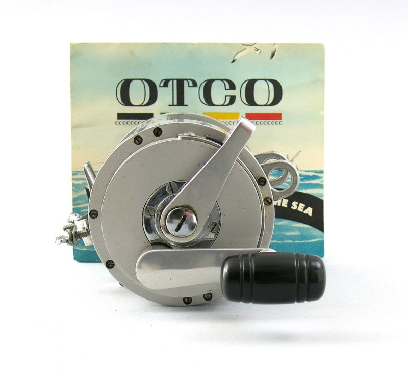 OTCO Size 4/0 Deep Sea Fishing Reel (1 of 3)