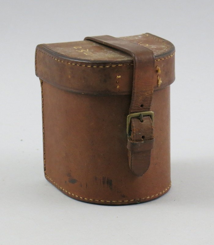 Edward vom Hofe Marked 1/0 Leather Reel Case (1 of 4)