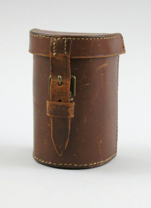 William Mills Marked Leather Reel Case (1 of 3)