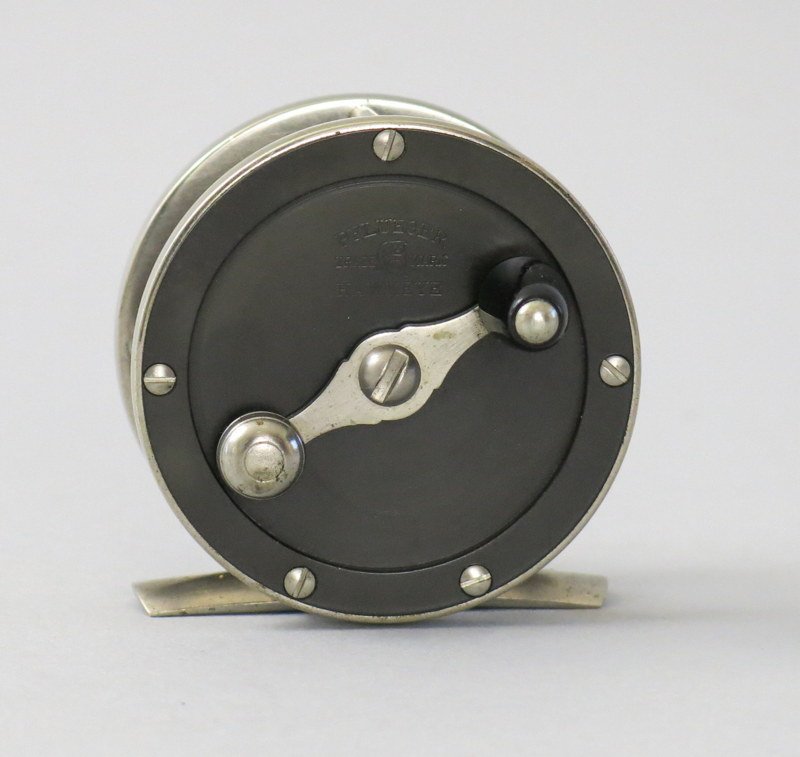 60 yd. Pflueger Hawkeye Fly Reel (1 of 3)