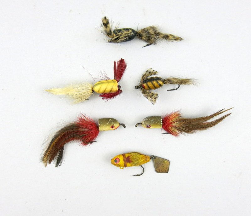 Group of 6 Heddon Flyrod Baits (1 of 2)