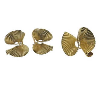 McTeigue 14K Gold S Swirl Earrings Brooch Set: METAL: 14K yellow gold. MEASUREMENTS: brooch is 28 x 24mm at widest point. Earrings are 22 x 20mm at widest point. MARKED: 14K. maker's hallmark. WEIGHT: 13.7 grams.Gemstones have not been graded