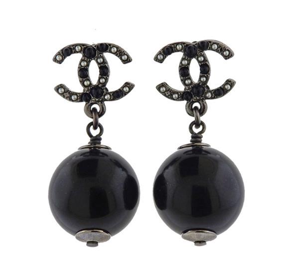 Chanel Costume Pearl Drop Earrings (1 of 3)