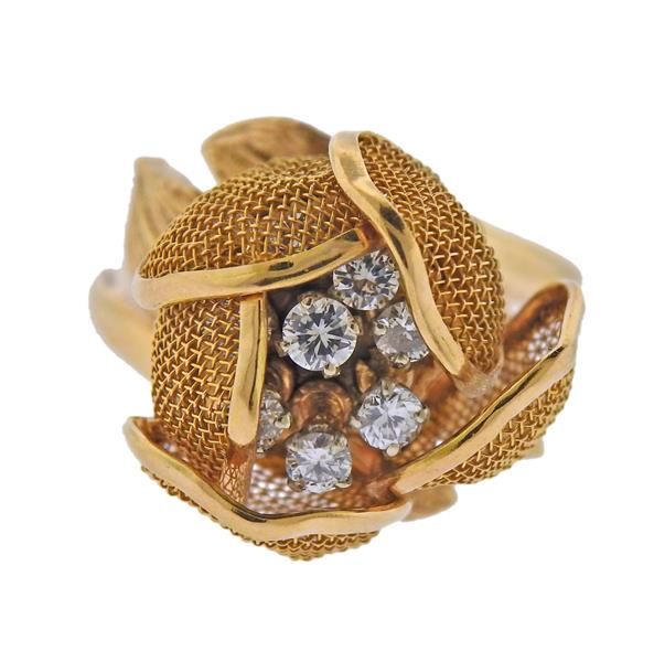 Continental 18k Gold Diamond Flower Ring (1 of 6)