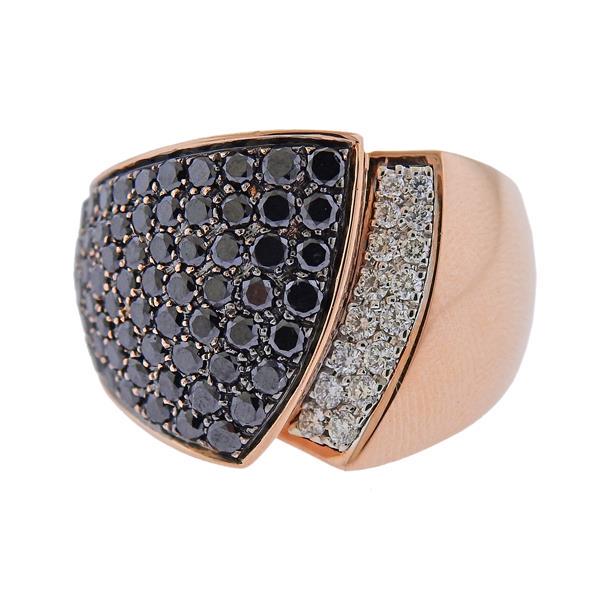 Chimento 18k Rose Gold Black White Diamond Ring: METAL: 18k Gold. GEMSTONES: set with approx. 0.28ctw in G/VS and approx. 2.20ctw in black diamonds. MEASUREMENTS: Ring size 7, top is 18.5mm wide. MARKED: Chimento 750, 24811. WEIGHT: 16.2 grams. Reta