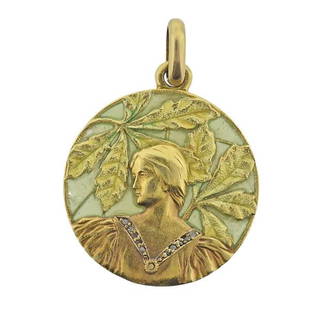 Masriera 18k Gold Diamond Plique a Jour Pendant: METAL: 18k Gold. MEASUREMENTS: Pendant is 27mm in diameter. Tiny chip on enamel at 9 o'clock. GEMSTONES: Diamonds. MARKED: Masriera. WEIGHT: 13.5 grams. Gemstones have not been graded for color an