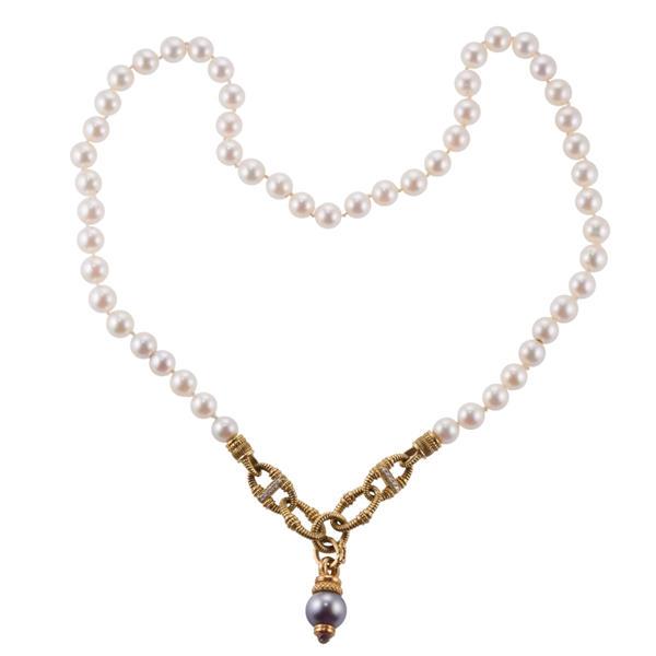18k Gold Diamond Pearl Pendant Necklace (1 of 4)