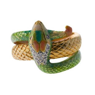 Masriera 18k Gold Diamond Enamel Snake Ring: METAL: 18k Gold. GEMSTONES: Diamonds. MEASUREMENTS: Ring size 8 1/2, top is 17.2mm wide. MARKED: Masriera, 750, C-5299-C. WEIGHT: 14 grams. Comes with box and Certificate. Gemstones have not been grad