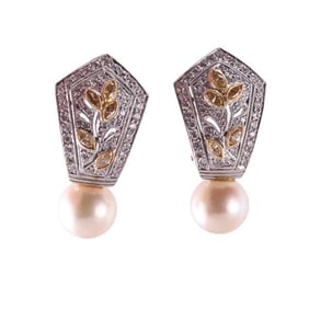 18k Gold Diamond Pearl Earrings