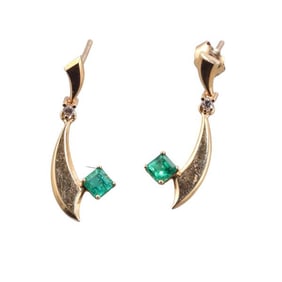 18k Gold Diamond Emerald Earrings