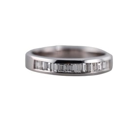 18k Gold Diamond Band Ring